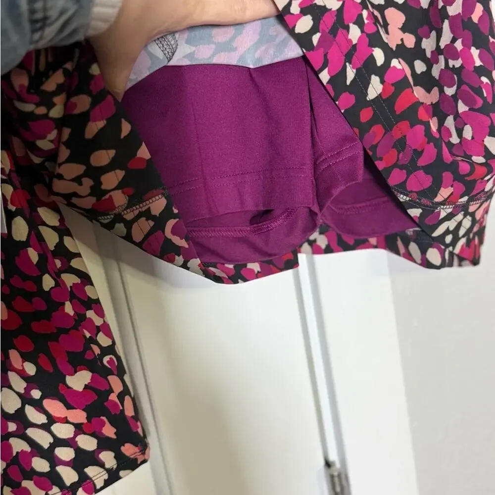 NEW Chico’s Zenergy UPF 50+ Wavy Dot Skort Set in Plum Berry Size 1 (8/10) - Picture 6 of 10
